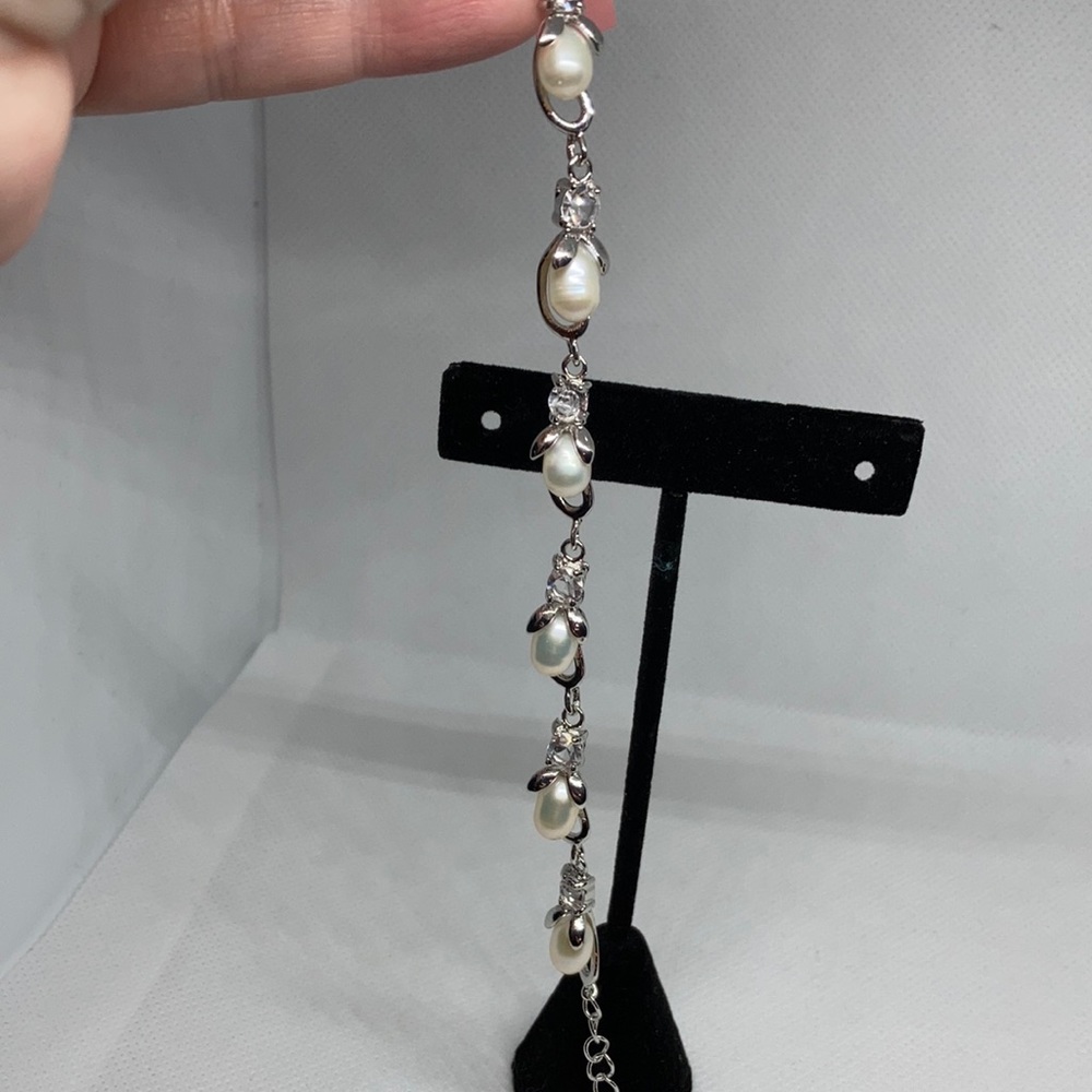 Freshwater Pearl and Australian Crystal Bracelet, w/ a Lobster Clasp(NWT) J69